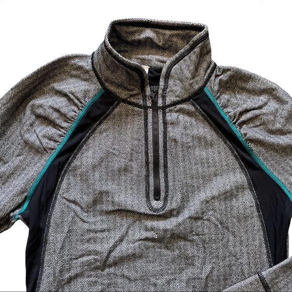 American Eagle Athletic 1/4 Zip Top - Picture 3 of 7